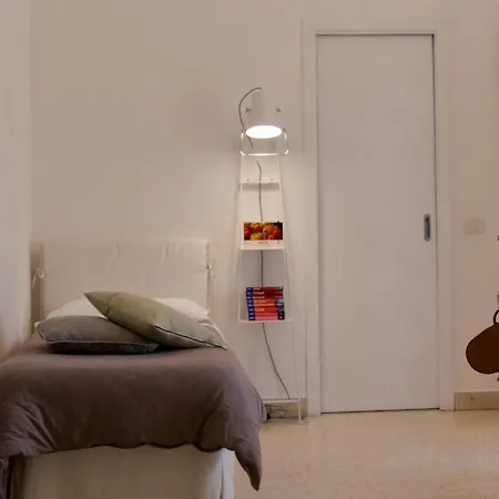 Bianko Ecochic & L'Angolo Di Levante Bed & Breakfast 3*