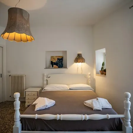 Bianko Ecochic & L'Angolo Di Levante Bed & Breakfast Enna