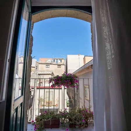 Bed & Breakfast Bianko Ecochic & L'Angolo Di Levante