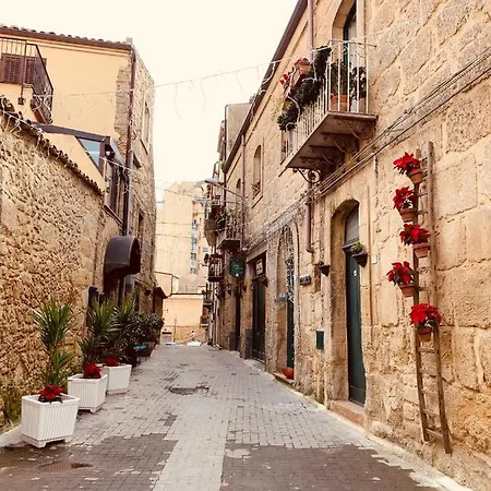 Bed & Breakfast Bianko Ecochic & L'Angolo Di Levante Enna