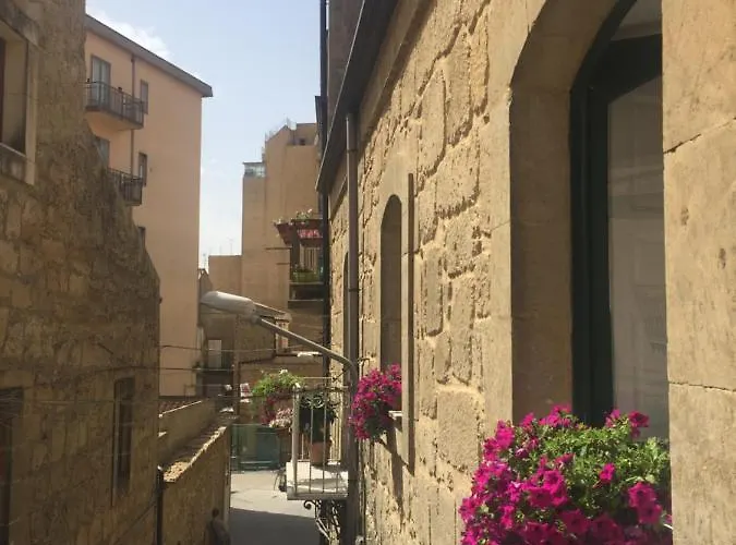 Bianko Ecochic 3* Enna